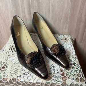 JO Made in Spain Elegant Brown Croc-Embossed Women's Shoes with Floral Detail